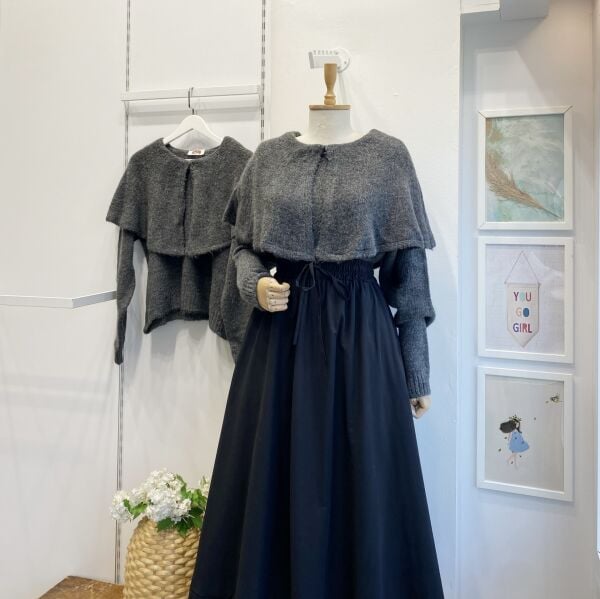 Antrasit Yaka Detaylı Triko Kazak