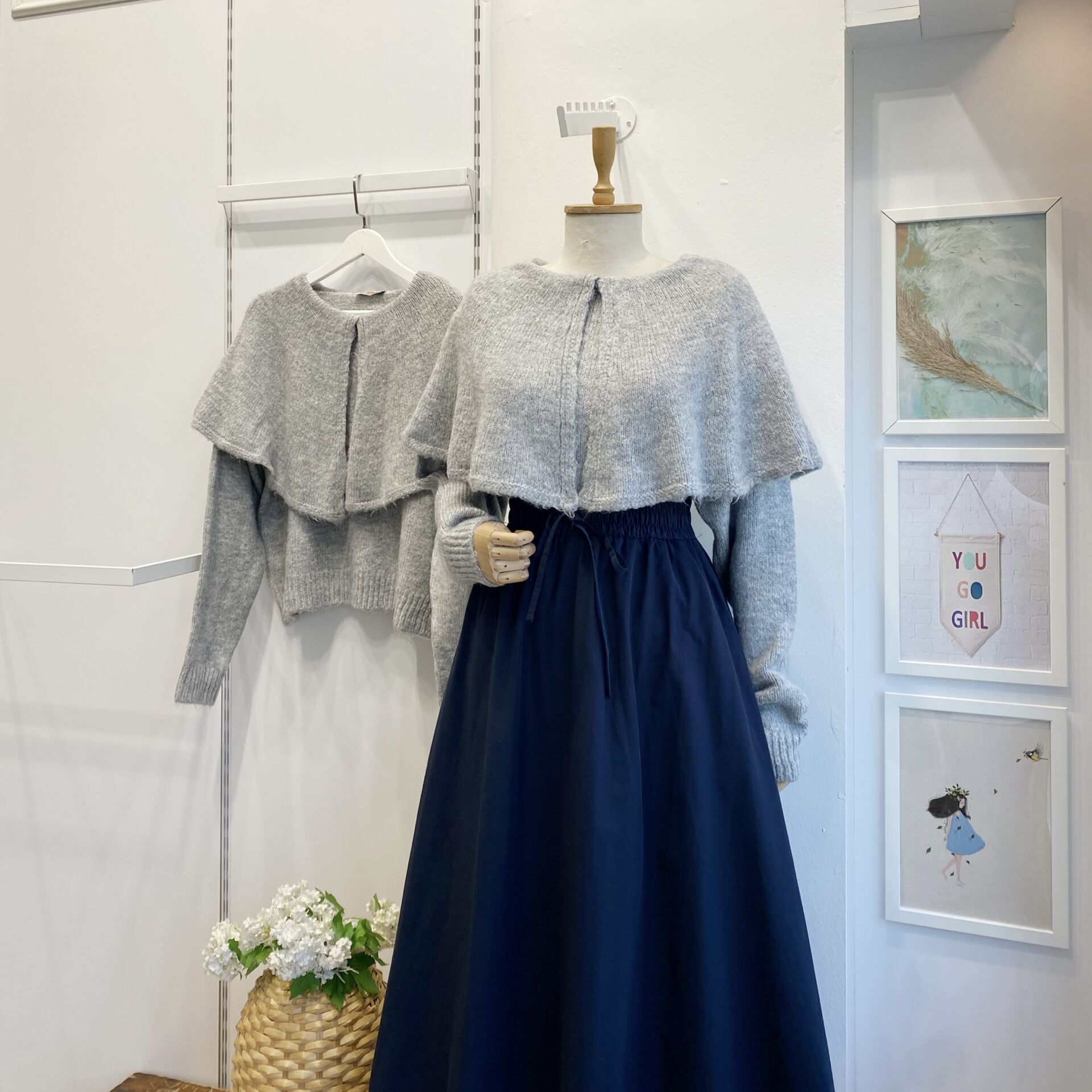 Gri Yaka Detaylı Triko Kazak