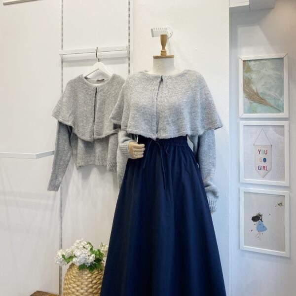 Gri Yaka Detaylı Triko Kazak