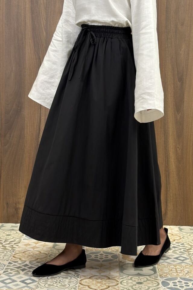 Siyah Beli Lastikli Zeran Etek