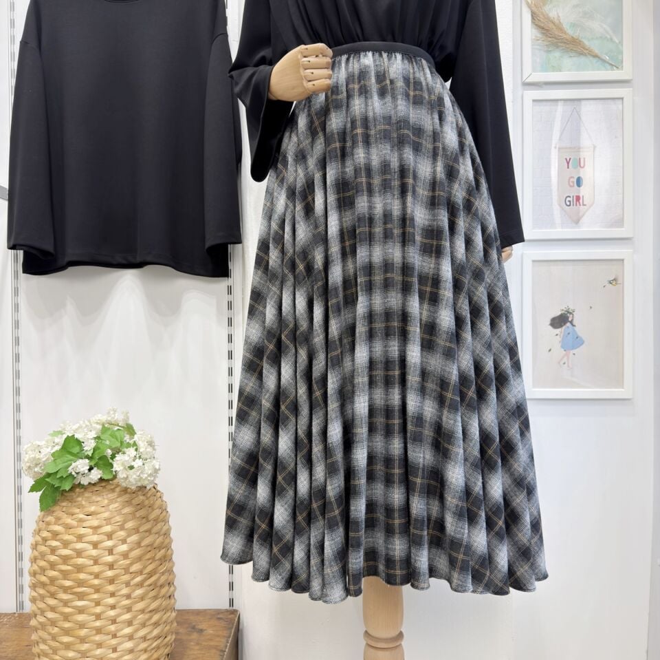 Siyah Beli Lastikli Ekose Desenli Kloş Etek