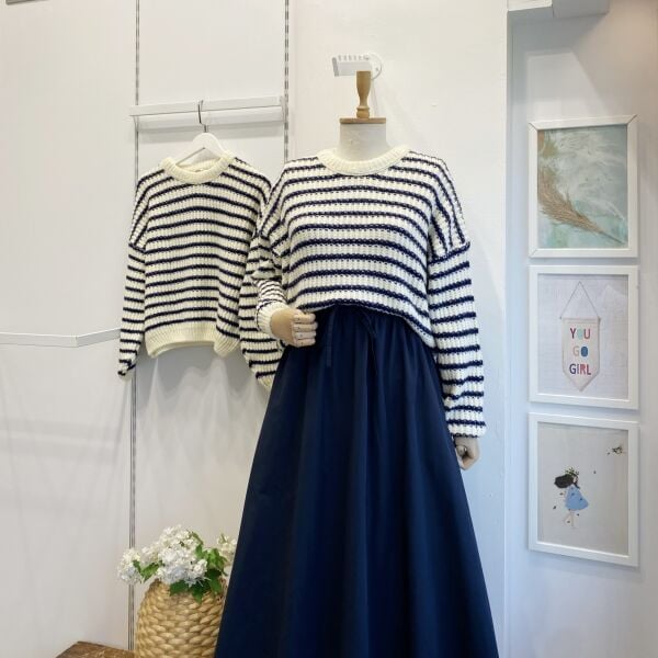 Lacivert Çizgili Triko Kazak