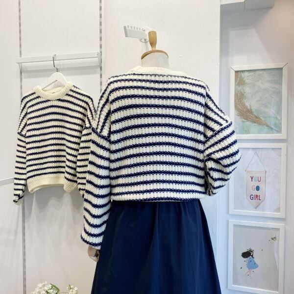 Lacivert Çizgili Triko Kazak