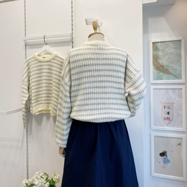 Mavi Çizgili Triko Kazak