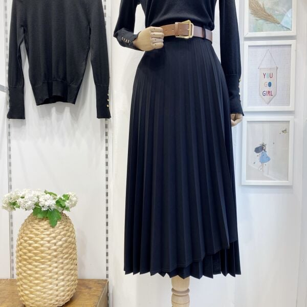 Piliseli Siyah Odette Crep Etek