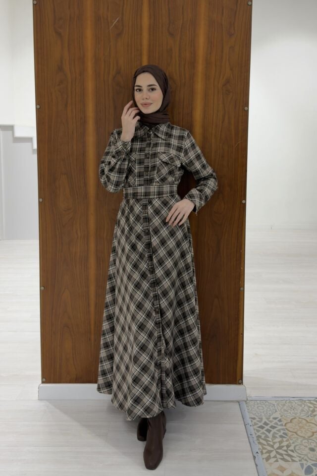 Kahverengi Ekose Desenli Kuşak Detaylı Elbise