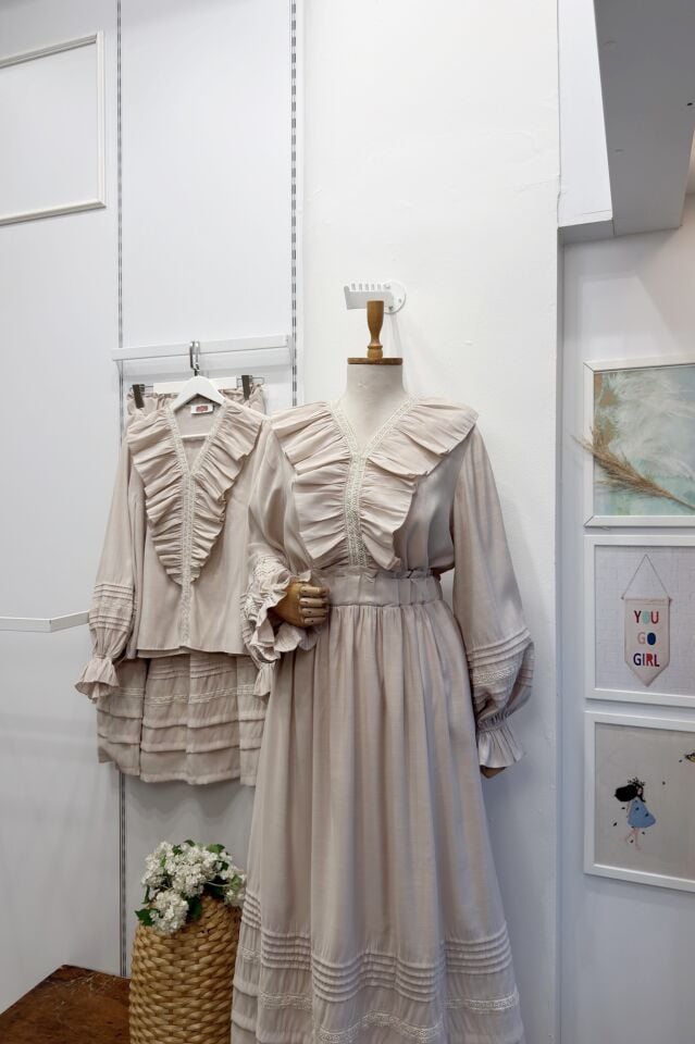 Bej Fırfır Volanlı Vual Keten Takım