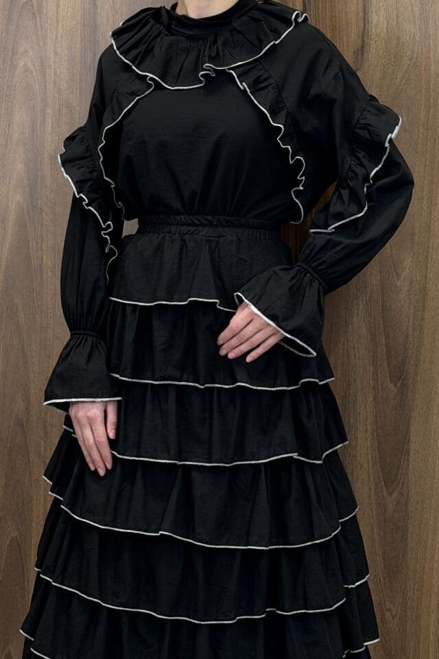 Kat Kat Etekli Siyah Minerva Keten Takım