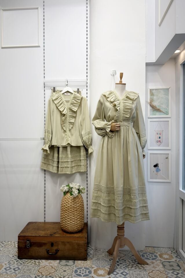 Çağla Yeşili Fırfır Volanlı Vual Keten Takım