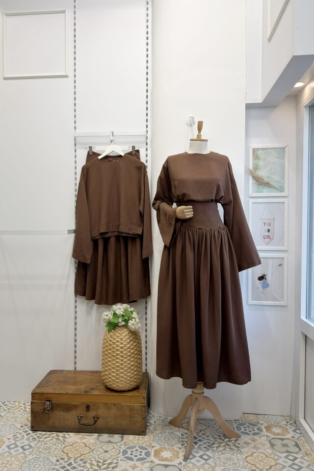 Kahverengi Bel Korsajlı Keten Takım