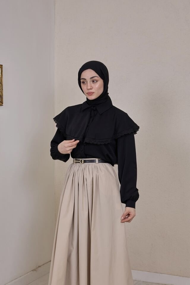 Siyah Fisto Şeritli Pelerin Detaylı Gömlek