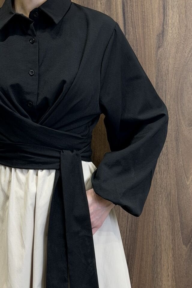 Siyah Poplin Kumaş Kuşaklı Gömlek