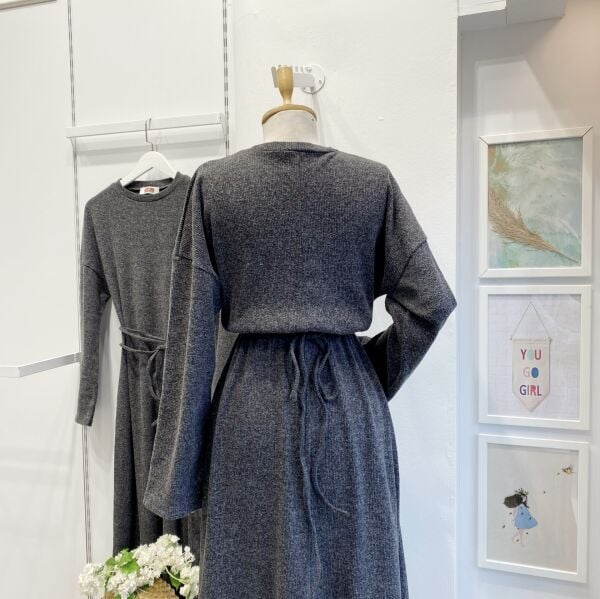 Antrasit Düz Model Triko Elbise