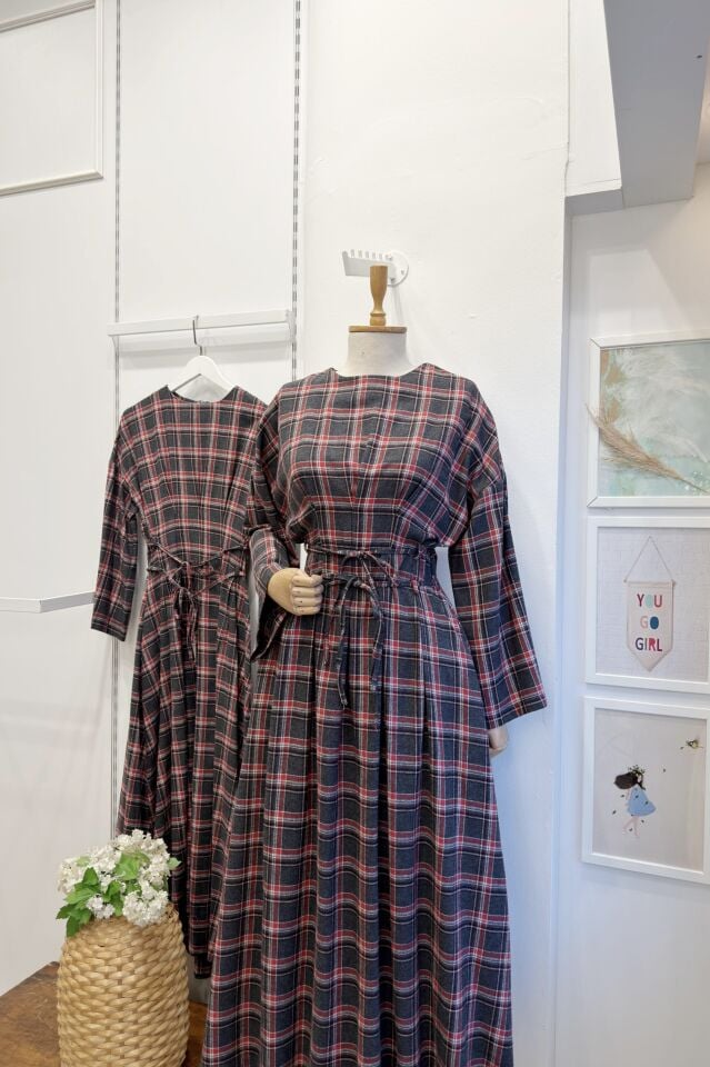 Gri Kırmızı Ekose Desenli Alize Elbise