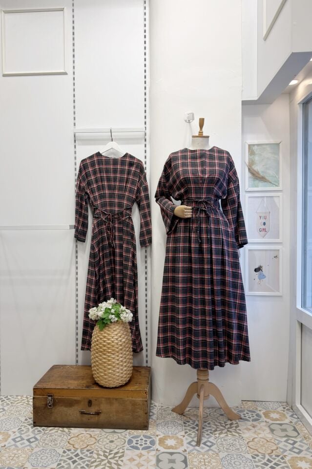 Gri Kırmızı Ekose Desenli Alize Elbise