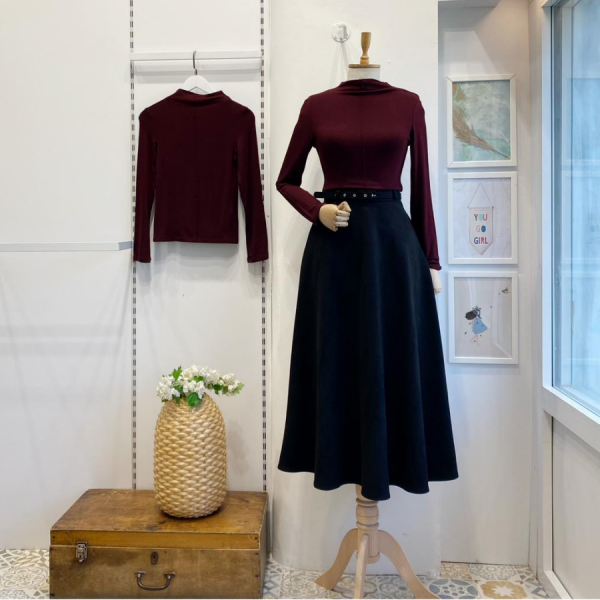 Siyah Kemerli Süet Etek