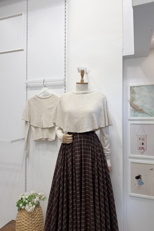 Krem Ridea Pelerinli Kazak