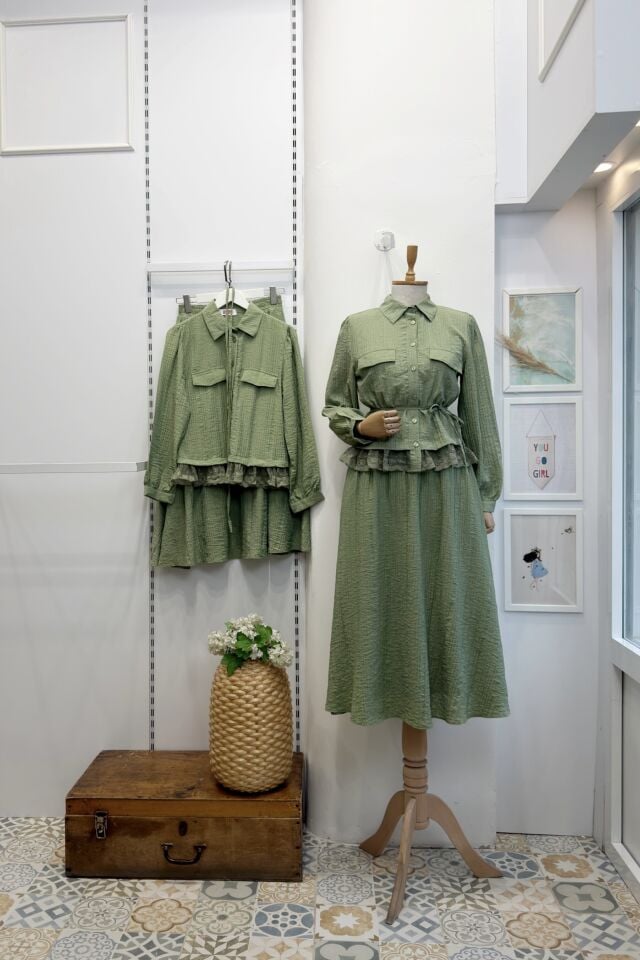 Yeşil Kırinkıl Kumaş Dantel Detaylı Takım