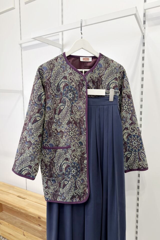 Mürdüm Kaşmir Desenli Kapitone Ceket