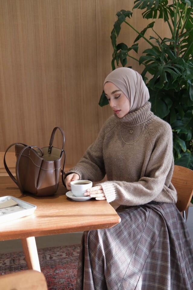 Faya Girls x Vizon Dusty Balıkçı Yaka Kazak