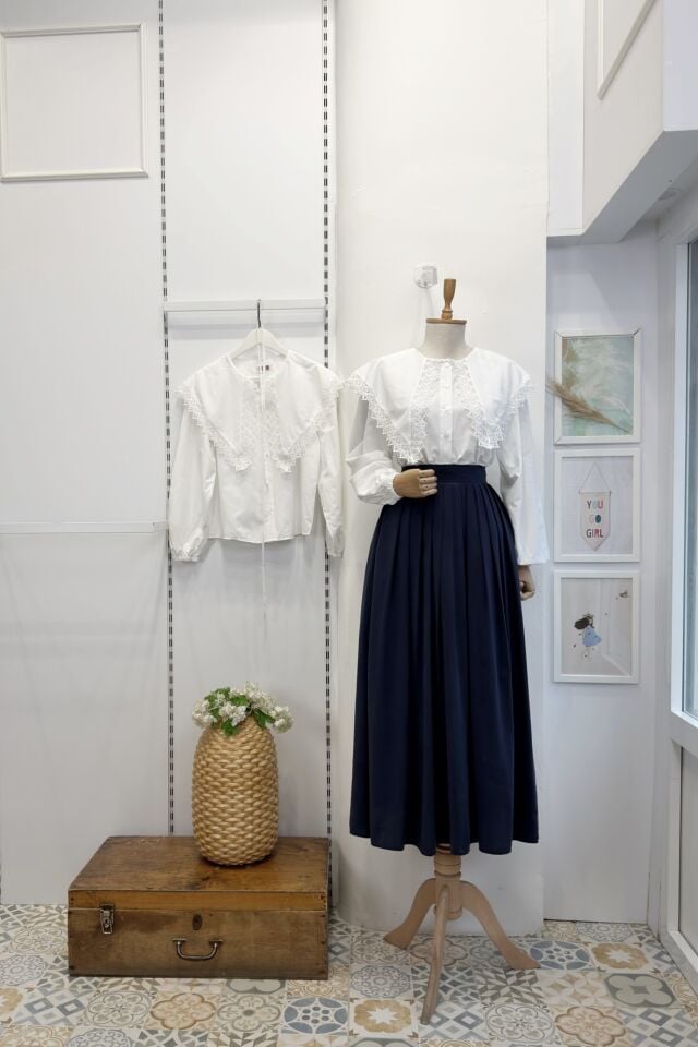 Dantel Yakalı Hayal Gömlek