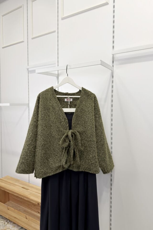 Yeşil Bağcıklı Sandel Ceket