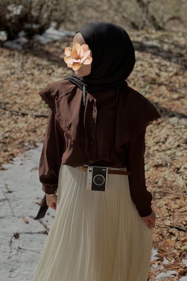 Faya Girls x Kahverengi Fisto Şeritli Pelerin Detaylı Gömlek