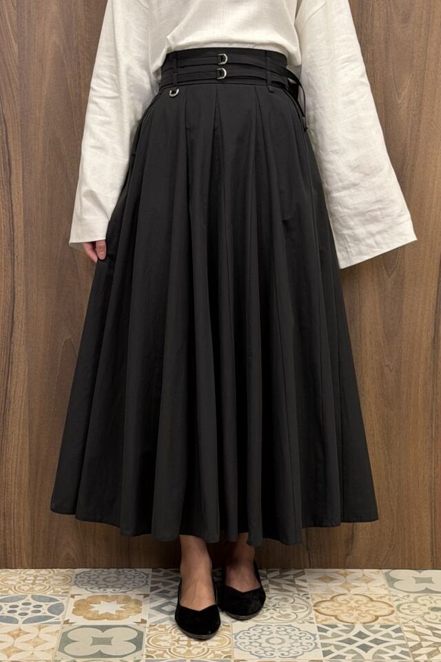 Siyah İki Kemerli Fiorite Etek