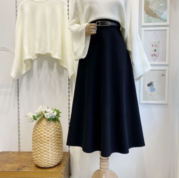 Siyah Kemerli Kaşe Kloş Etek