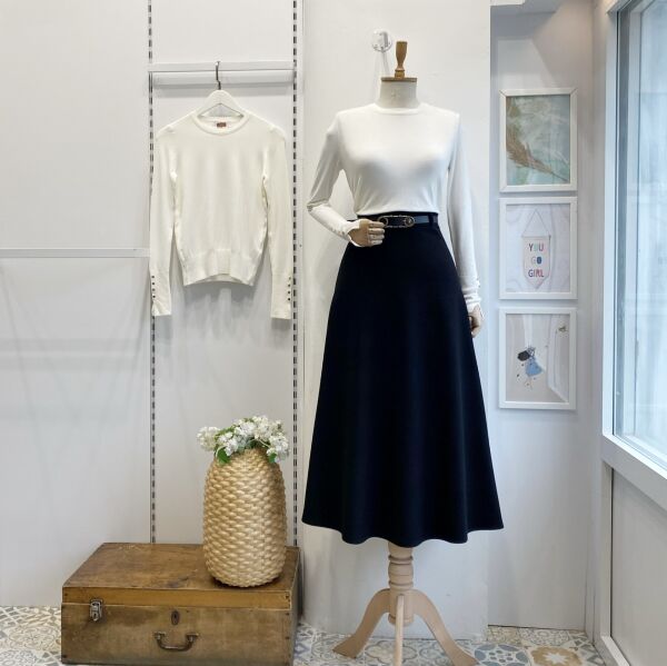 Siyah Kemerli Kaşe Kloş Etek