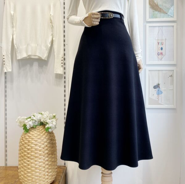 Siyah Kemerli Kaşe Kloş Etek