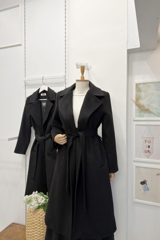 Siyah Silvana Kaşe Kaban