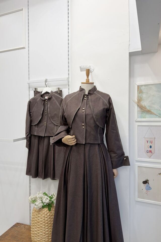 Kahverengi Gold Düğmeli Caledon Takım