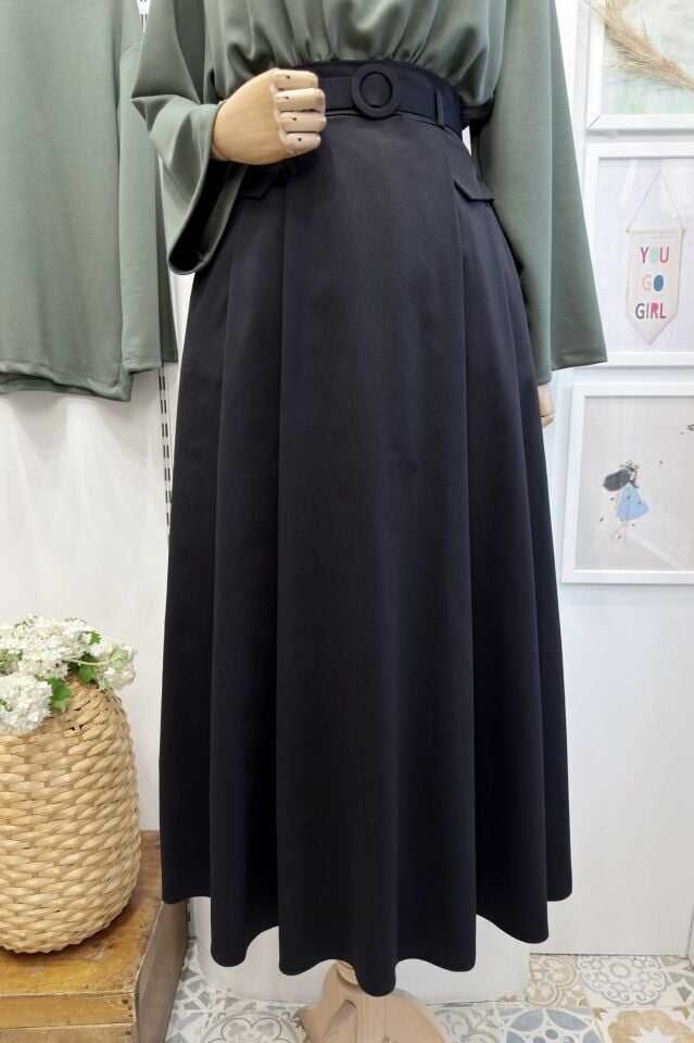 Siyah Pile Detaylı Senriss Etek