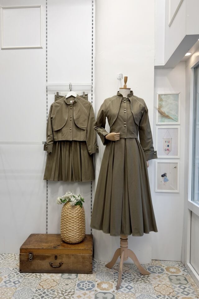 Çağla Yeşili Gold Düğmeli Caledon Takım