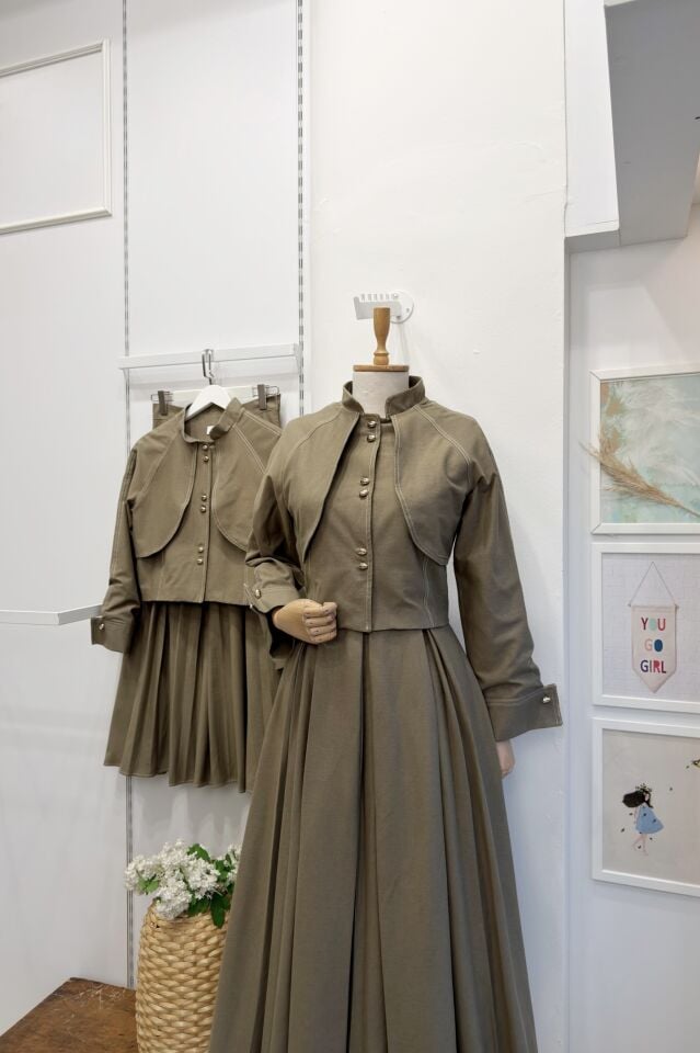 Çağla Yeşili Gold Düğmeli Caledon Takım