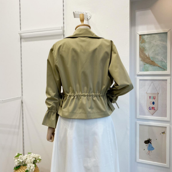 Çağla Yeşili Beli Büzgülü Kısa Trençkot