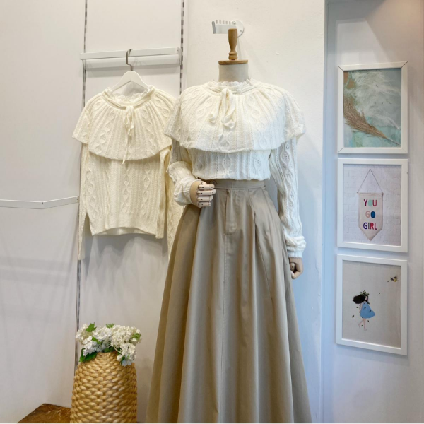 Ekru Kurdele Detaylı Fiore Kazak