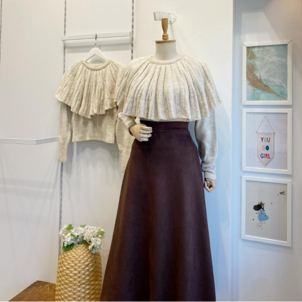 Taş Rengi Pelerin Detaylı Kazak