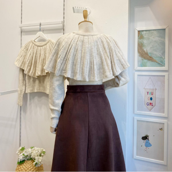 Taş Rengi Pelerin Detaylı Kazak