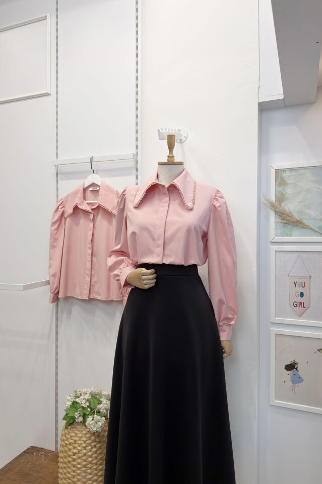 Pudra Pembesi Sivri Yakalı Poplin Gömlek