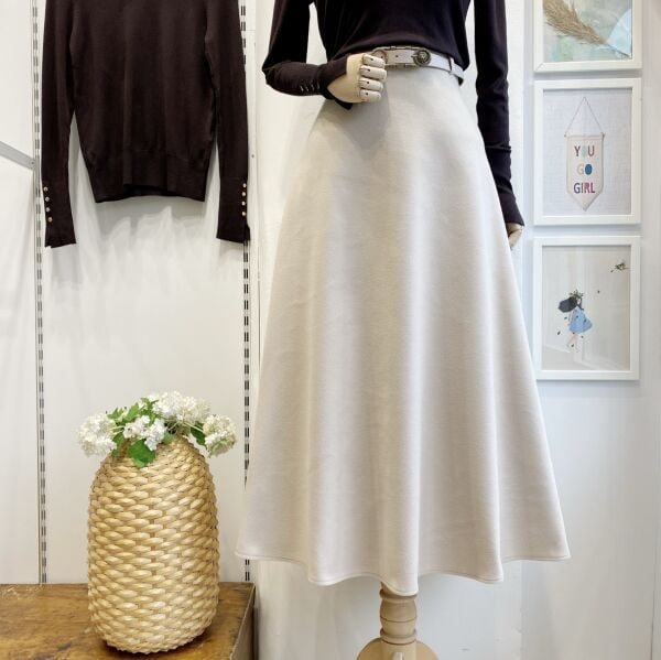 Krem Kemerli Kaşe Kloş Etek