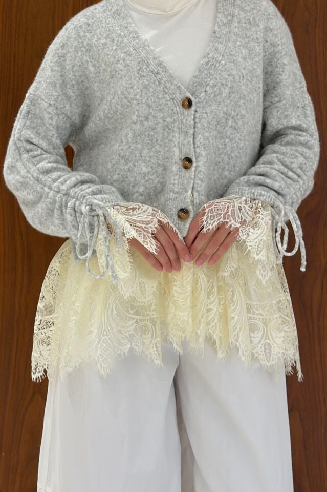 Lacy Gri Triko Dantel Detaylı Hırka