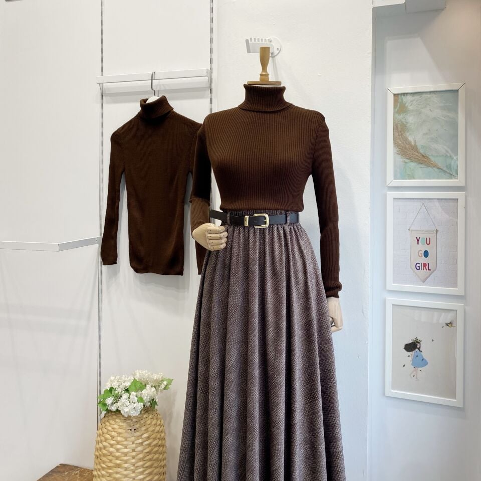 Kahverengi  Düz Yakalı Triko İçlik