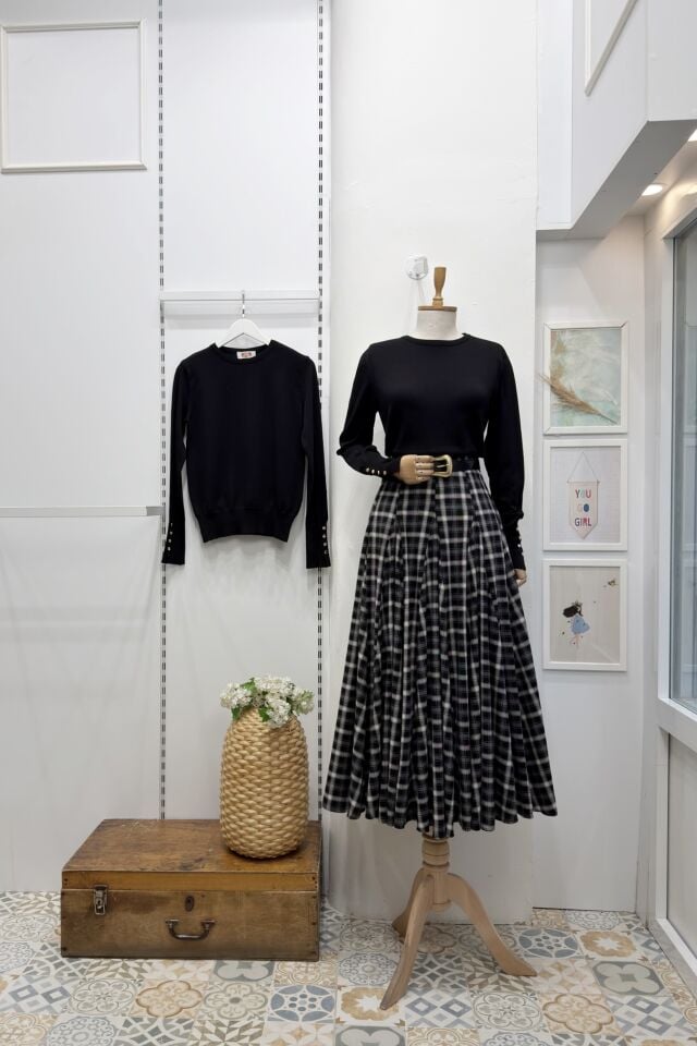 Minik Ekoseli Siyah Deri Kemerli Ekoseli Grazia Etek No 77