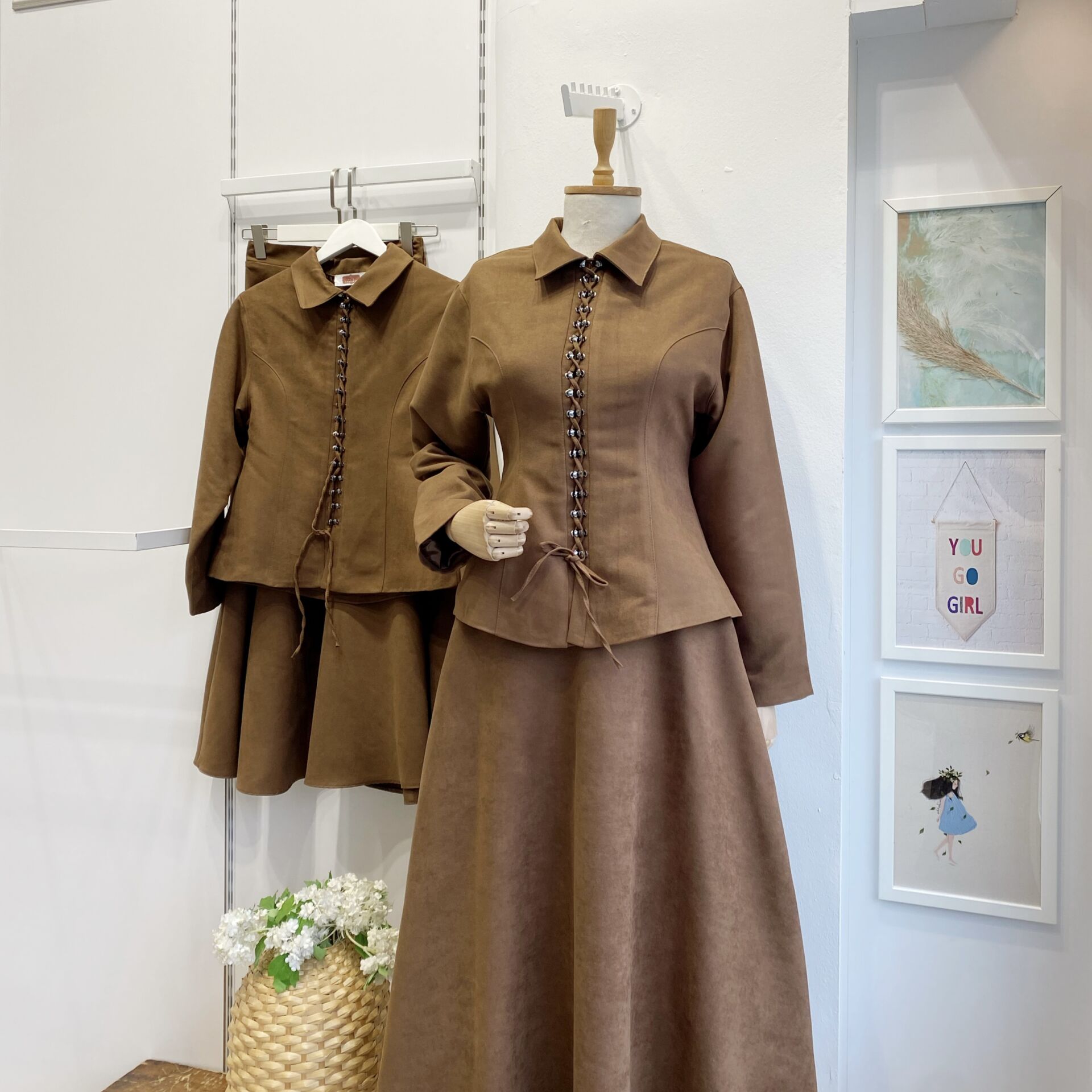 Çikolata Kahve Bağcık Detaylı Süet Takım