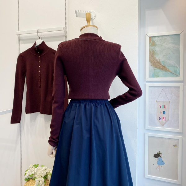 Bordo Dik Yaka Çıtçıtlı Triko Bluz