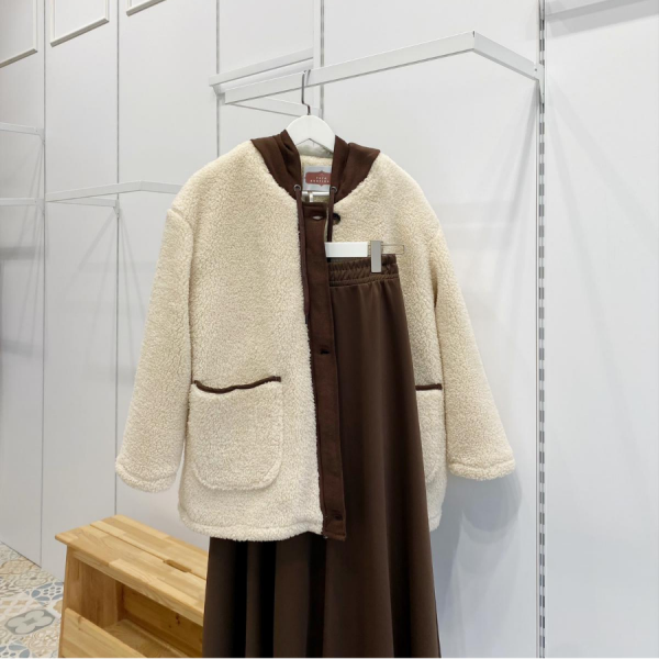 Kapüşonlu Krem Peluş Mont