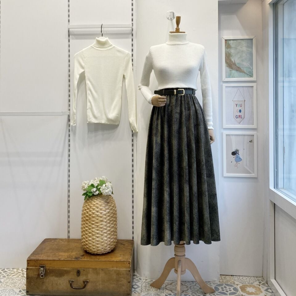 Kazayağı Desenli Yeşil Kemerli Etek