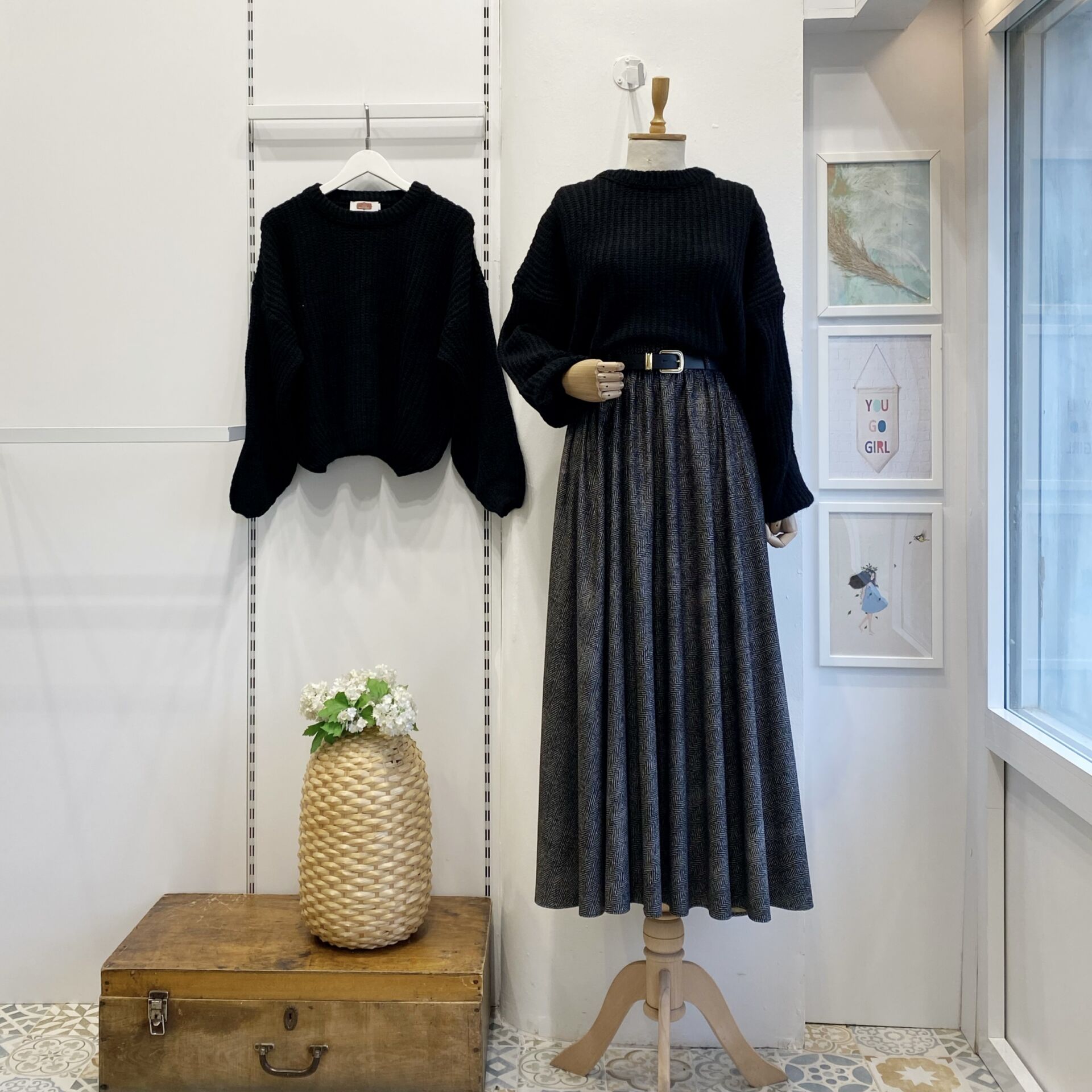 Kazayağı Desenli Siyah Kemerli Etek